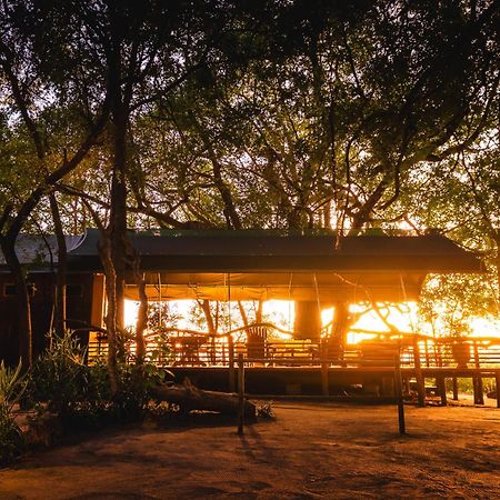 Askiesbos - Samochima Bush Camp Shakawe Esterno foto